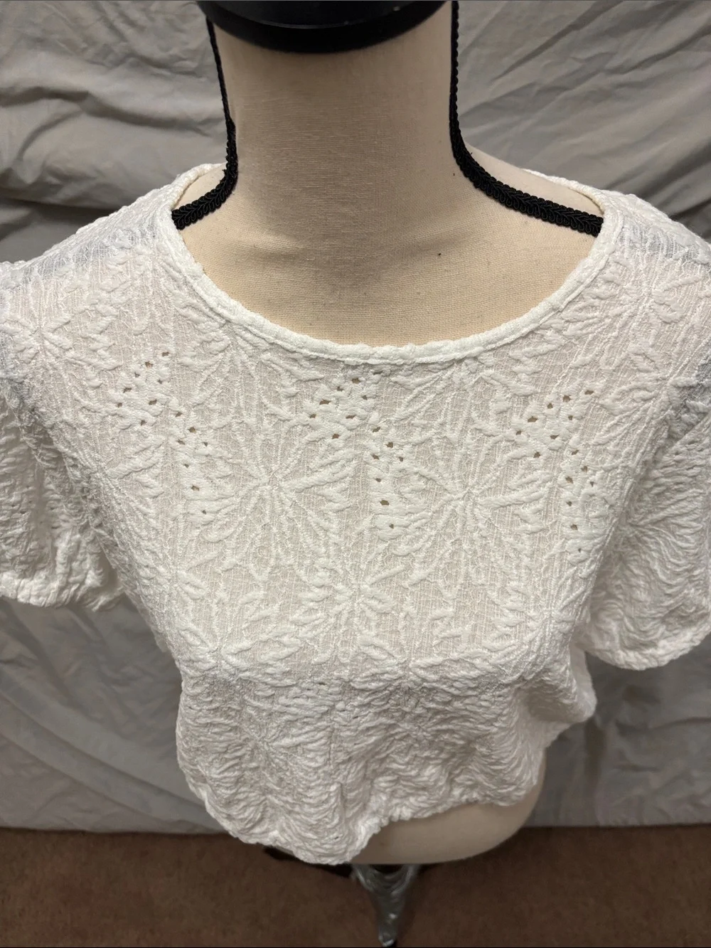 Michael Kors White Textured Short Sleeve Cropped Women's Top size XL